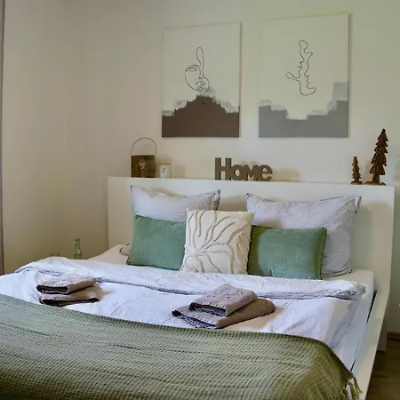 Appartement Eifelbleibe, *